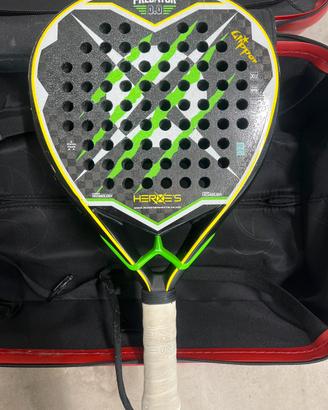 Racchetta padel Heroe Predator nera sabbiata