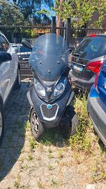 Piaggio MP3 300