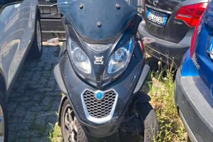 Piaggio MP3 300