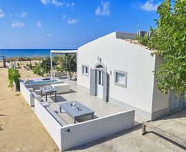Sicilia, cottage di lusso sulla spiaggia