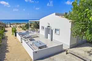 Sicilia, cottage di lusso sulla spiaggia