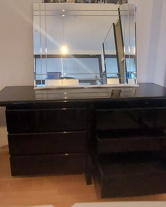 cassettiera comò e specchio