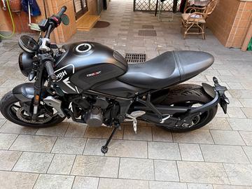 Triumph Trident 660