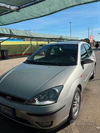 Ford focus 1.6 ghia 2003 asi