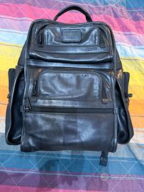 Zaino TUMI in pelle con scomparto per computer