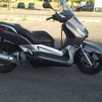 Yamaha X Max 250. Bauletto parabrezza