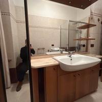 Mobile bagno H. 2mt. x L. 1,75, top in marmo