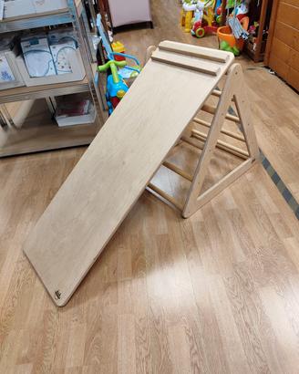 Gioco in legno Montessori scivolo e arrampicata 