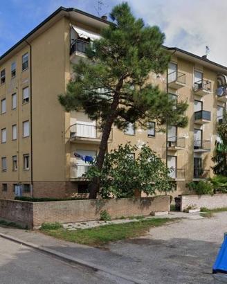 Immobile in asta di 65 m² con 2 locali a Ravenna