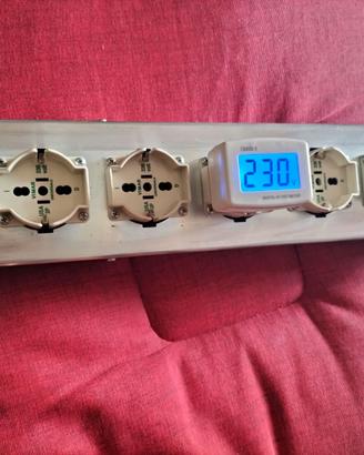 Banco   Prese multiple per Hi Fi