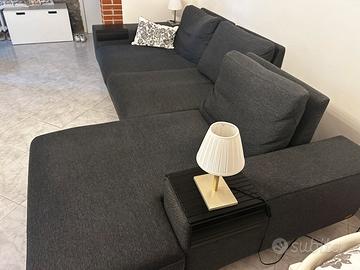 Divano con sedute estensibili