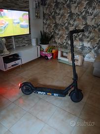 Monopattino elettrico vivo ebike
