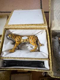statuetta in smalto cloisonné Ghepardo