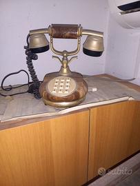 Telefoni antichi