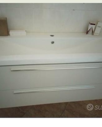 Mobile bagno sospeso