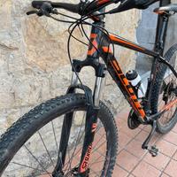 Mountaine bike Scott