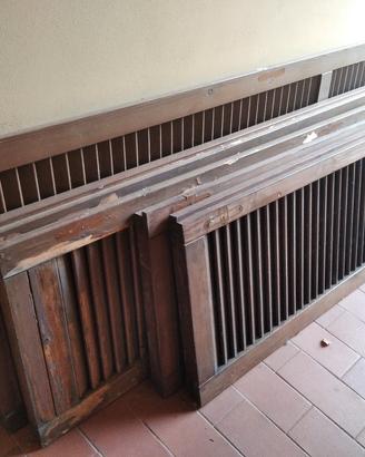 Infissi di legno noce e finestre 