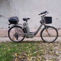 bicicletta elettrica da donna 
