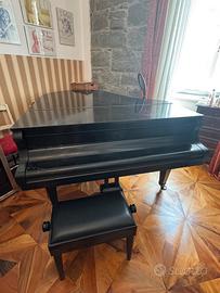 Pianoforte a mezza coda Holzl