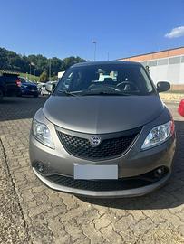 Auto perfetta, comoda e scattante.