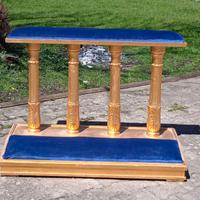 inginocchiatoio in faggio e velluto blu