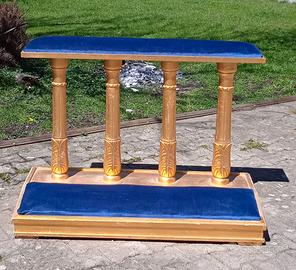 inginocchiatoio in faggio e velluto blu