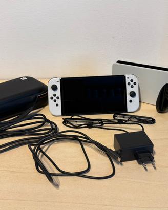 Nintendo switch Oled Bianco