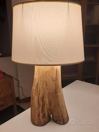 Lampada artigianale in legno