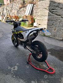 Husqvarna 701 Supermoto