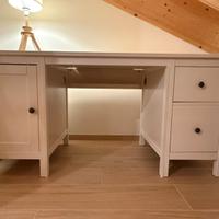 Scrivania bianca modello HEMNES