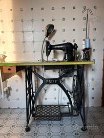 Macchina da cucire PFAFF elettrificata.