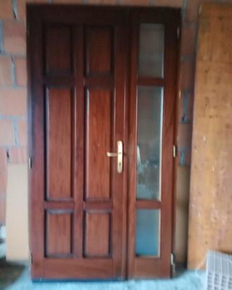 portoncino esterno in legno massello