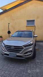HYUNDAI Tucson 1.7 CRDi DCT -GARANZIA FINO AL 2030