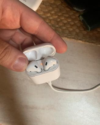 Apple airpods 1 originali (ne funziona solo 1/2)
