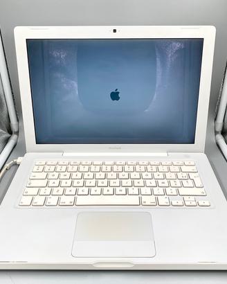 Apple MacBook A1181