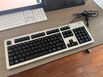 Tastiera Fujitsu Siemens presa USB
