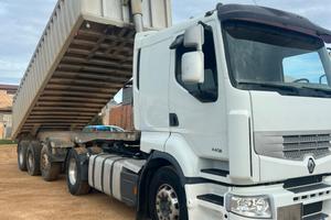 Trattore e semirimorchio ribaltabile