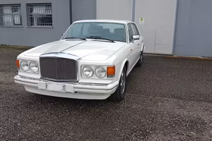 Bentley Eight