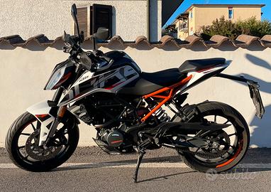 KTM DUKE 125 2017