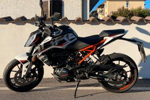 KTM DUKE 125 2017