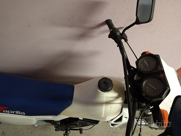 Aprilia et 50