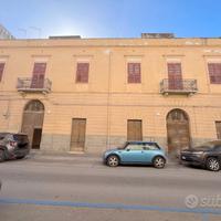 Cv117 stabile nobiliare con giardino