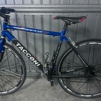 Bicicletta city bike ibrida 28