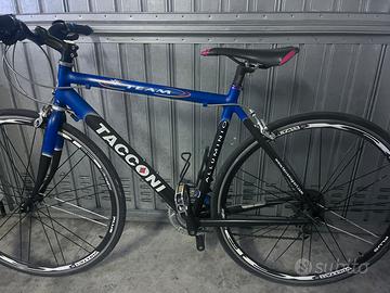 Bicicletta city bike ibrida 28