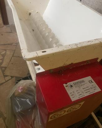 Pigiatrice elettrica per Uva Vendemmia