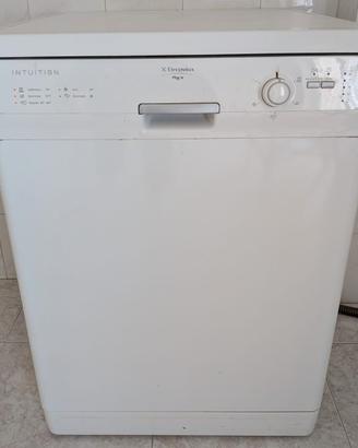 lavastoviglie Electrolux Rex intuition