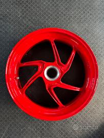 Cerchio posteriore MV Agusta
