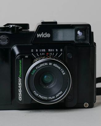 FUJI GS645W Professional (45mm f5.6)