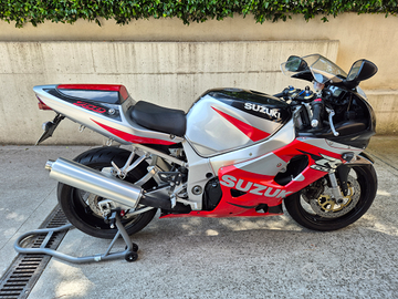 Suzuki GSX-R 750 2000 Y