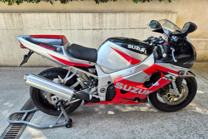 Suzuki GSX-R 750 2000 Y